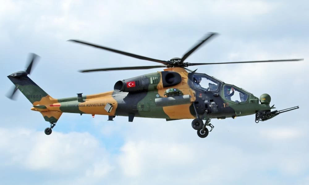 Οι ΗΠΑ ''κατέρριψαν'' τα ''ATAK'' - ''Mπλόκο'' στην παράδοση των ελικοπτέρων στο Πακιστάν